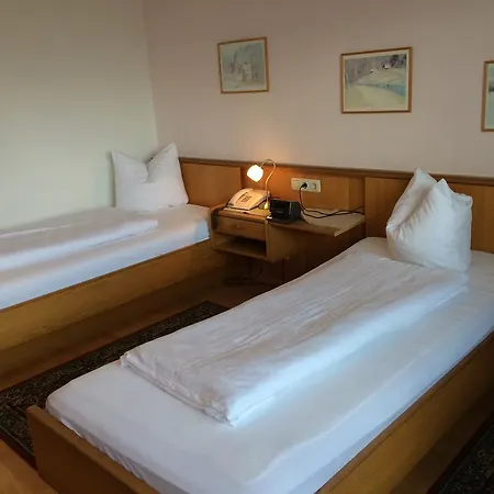 Daneu Hotel 3*
