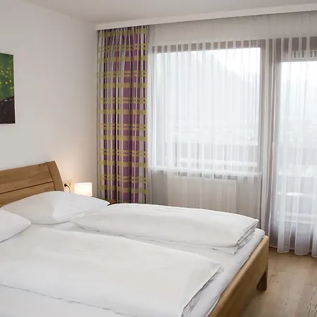 德纽酒店 3* 努齐德斯